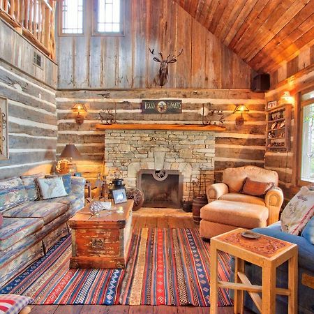 Willa Log Cabin At Old Glory Ranch Wimberley Zewnętrze zdjęcie