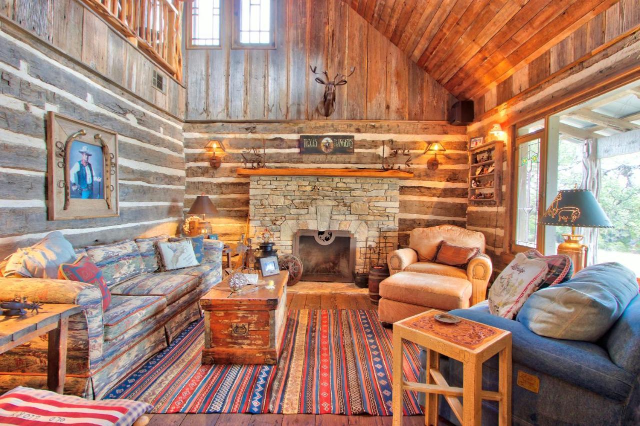 Willa Log Cabin At Old Glory Ranch Wimberley Zewnętrze zdjęcie
