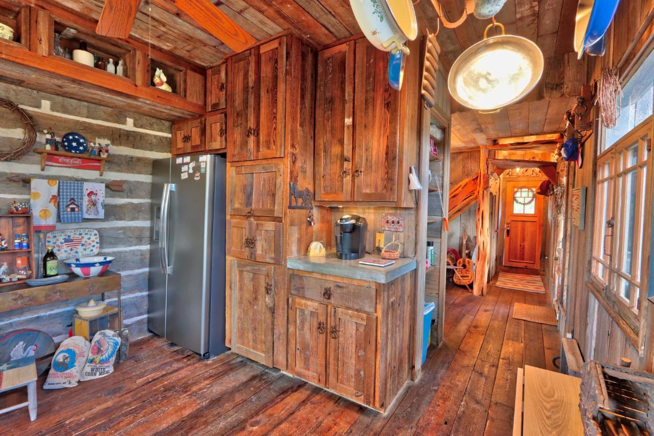 Willa Log Cabin At Old Glory Ranch Wimberley Zewnętrze zdjęcie