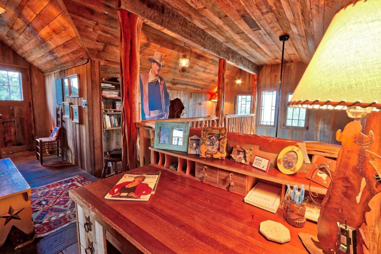 Willa Log Cabin At Old Glory Ranch Wimberley Zewnętrze zdjęcie