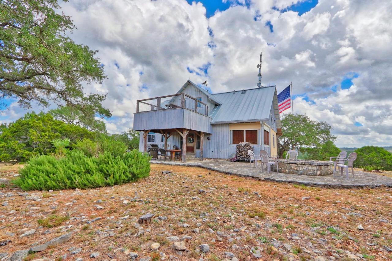 Willa Log Cabin At Old Glory Ranch Wimberley Zewnętrze zdjęcie