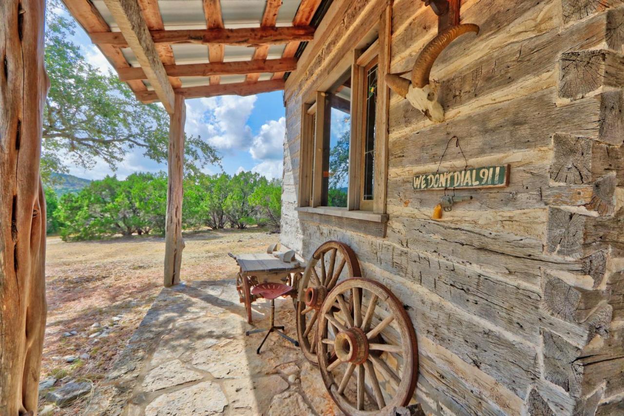 Willa Log Cabin At Old Glory Ranch Wimberley Zewnętrze zdjęcie