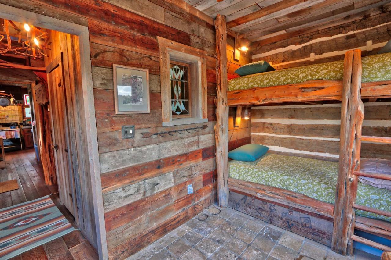 Willa Log Cabin At Old Glory Ranch Wimberley Zewnętrze zdjęcie