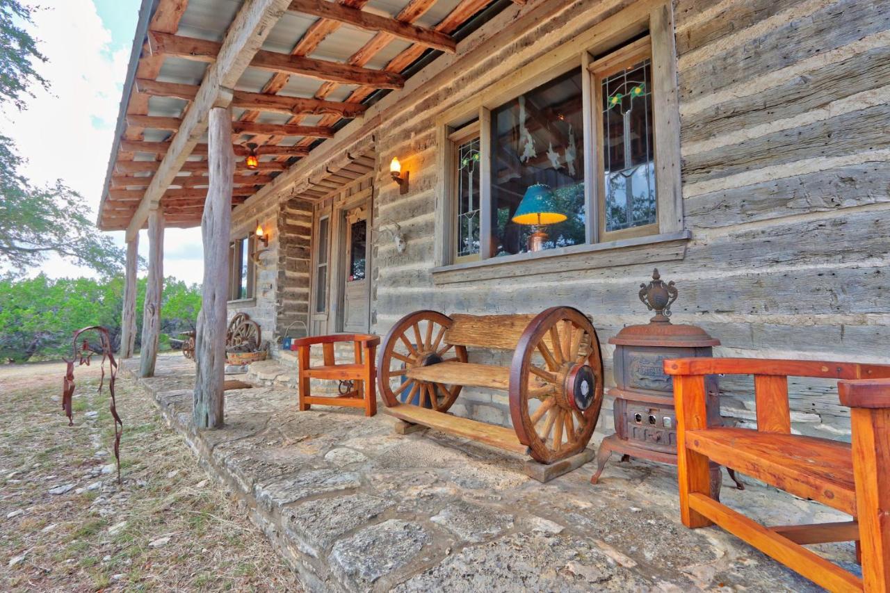 Willa Log Cabin At Old Glory Ranch Wimberley Zewnętrze zdjęcie